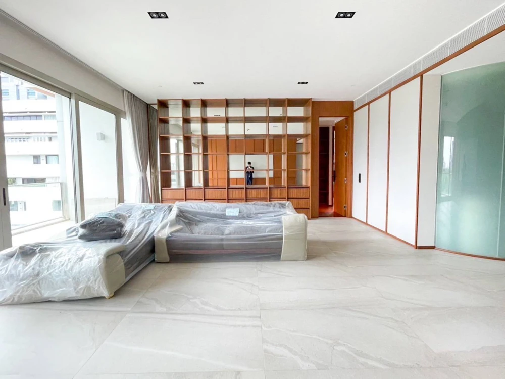 🏙️ Condo for Rent – 185 Rajadamri Condominium ✨