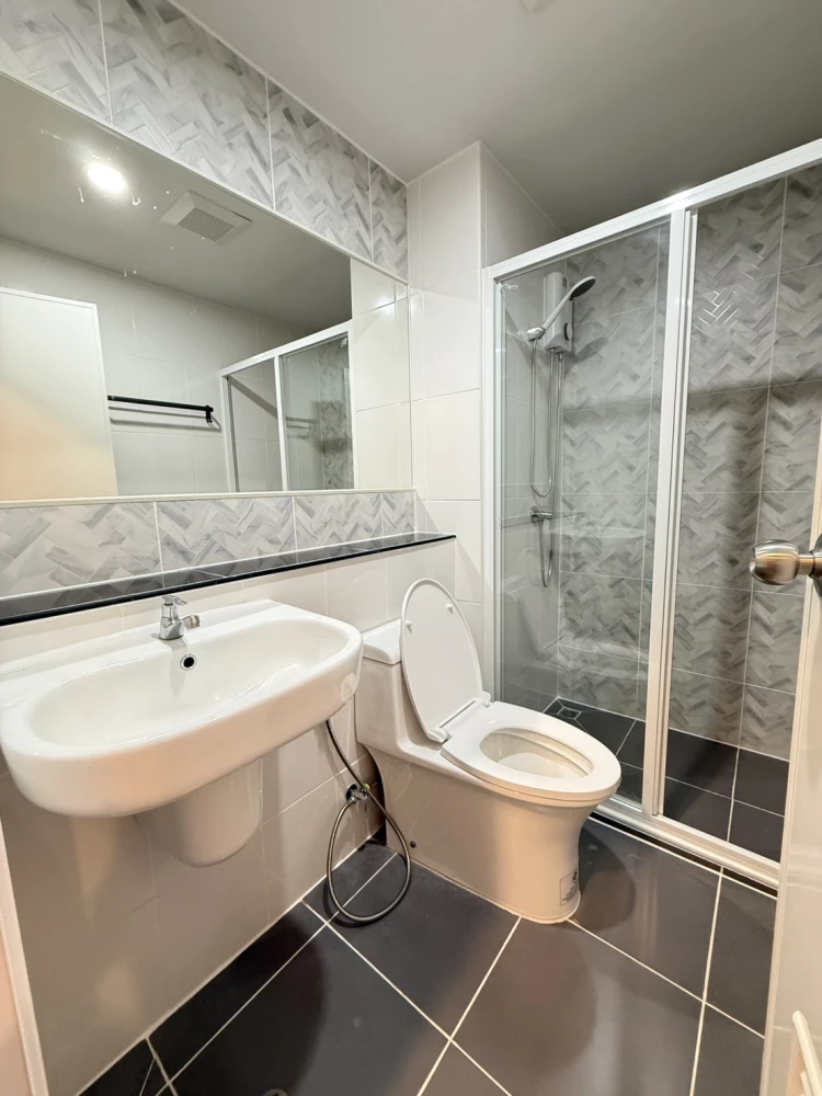 🏢 For Rent Regent Home Bangna