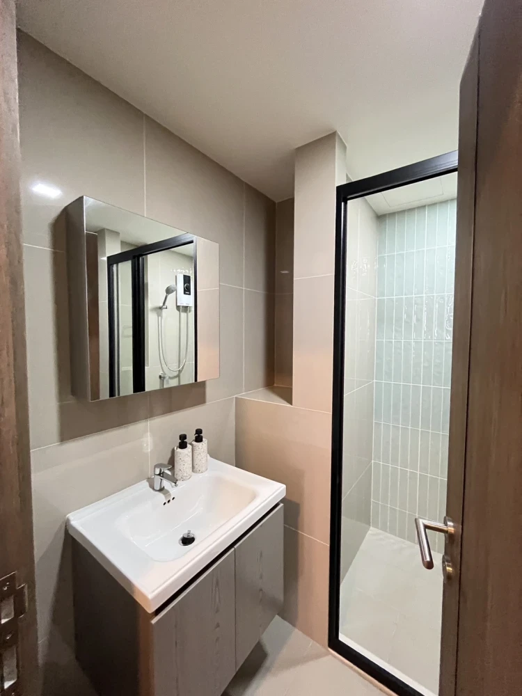 🏠🌃 Condo for Rent: The Move Prapat 🏠🌃