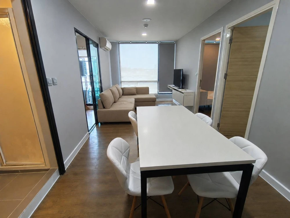 ✨ Newly Renovated 2-BR Corner Unit for Rent - Next to MRT Setthabutbamphen ✨ Esta Bliss Ramindra