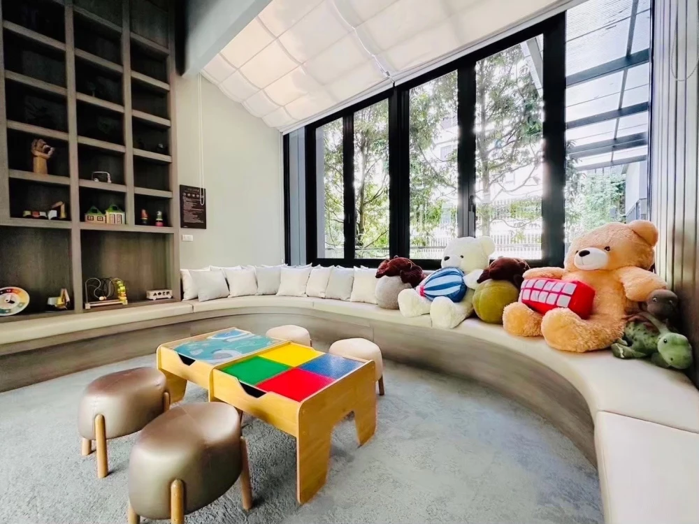 ✨ Cozy 1-Bedroom Condo for Rent ✨ Chewathai Pinklao