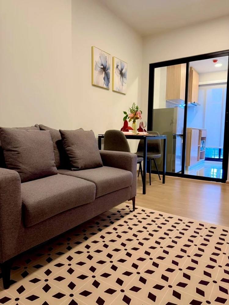 ✨ Cozy 1-Bedroom Condo for Rent ✨ Chewathai Pinklao