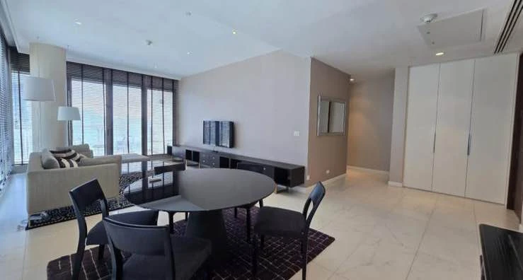 🏢 Luxury Condo for Rent at 185 Rajadamri – Special Price with Lumpini Park View