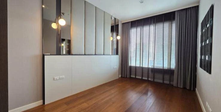 🏢 Luxury Condo for Rent at 185 Rajadamri – Special Price with Lumpini Park View