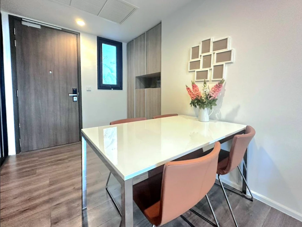 ✨ Spacious 2-Bedroom Condo for sale Next to True Digital Park ✨ Whizdom Essence Sukhumvit