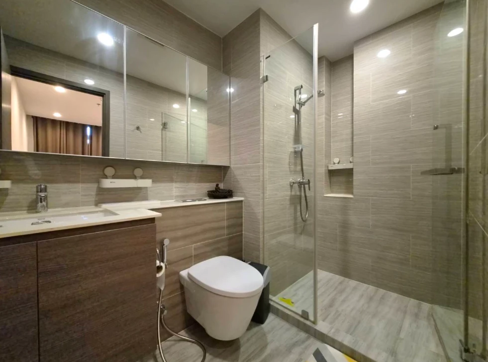 ✨ Spacious 2-Bedroom Condo for sale Next to True Digital Park ✨ Whizdom Essence Sukhumvit