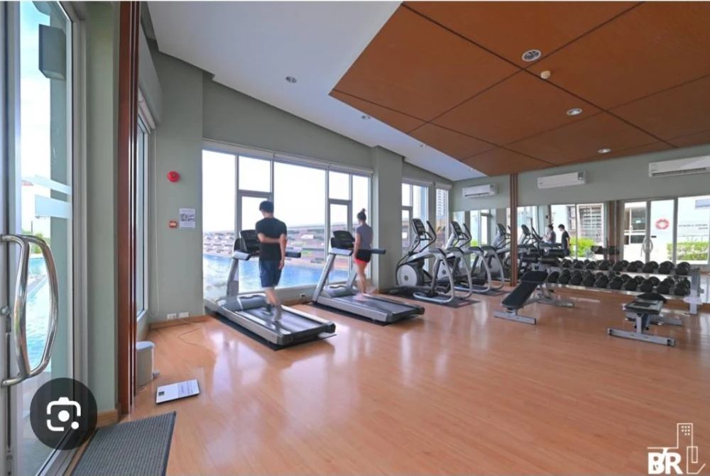 ✨ High-Floor 1-BR for Rent - North Facing & Breezy ✨ Supalai Park Ekamai-Thonglor
