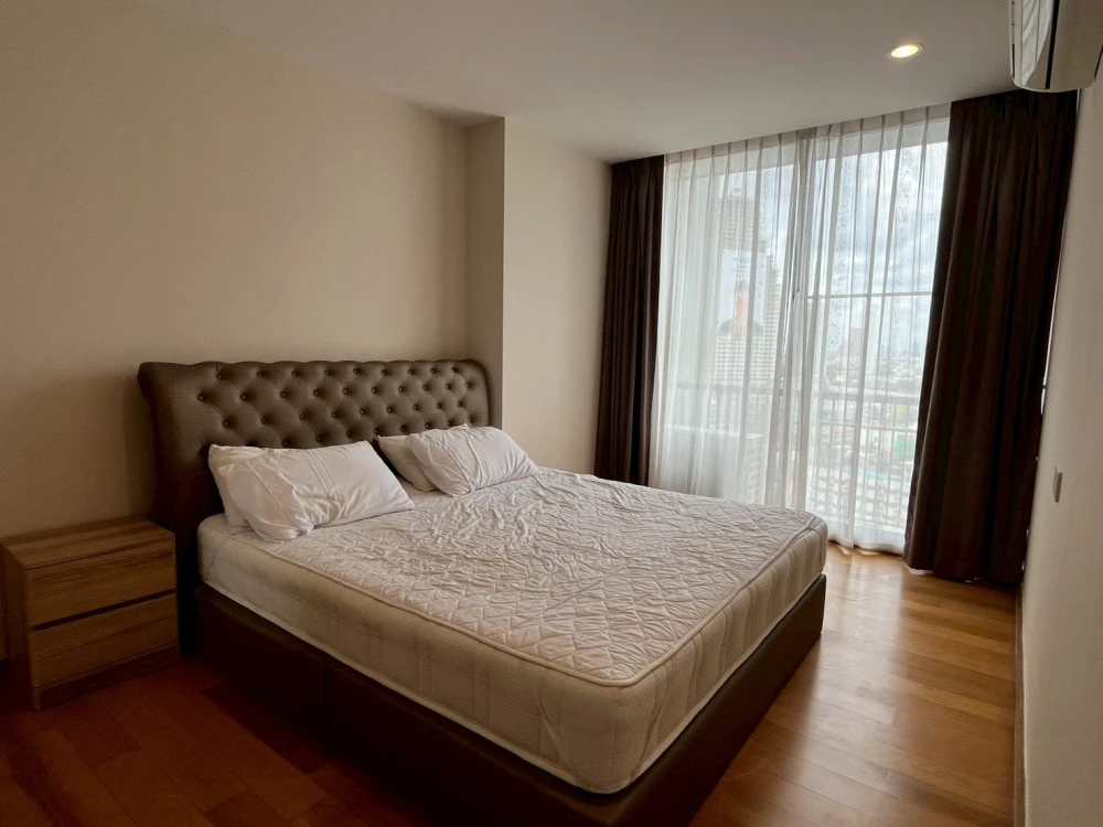 ✨ Premium Riverview 1-BR Condo for Rent - Heart of Silom-Sathon CBD ✨ Noble Revo Silom