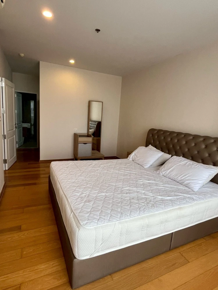 ✨ Premium Riverview 1-BR Condo for Rent - Heart of Silom-Sathon CBD ✨ Noble Revo Silom