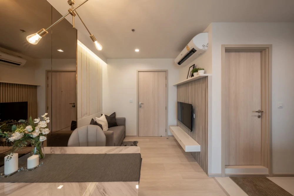 ✨ Premium Luxury Condo for Rent - High Floor with Unblocked Central Embassy View ✨ Life One Wireless