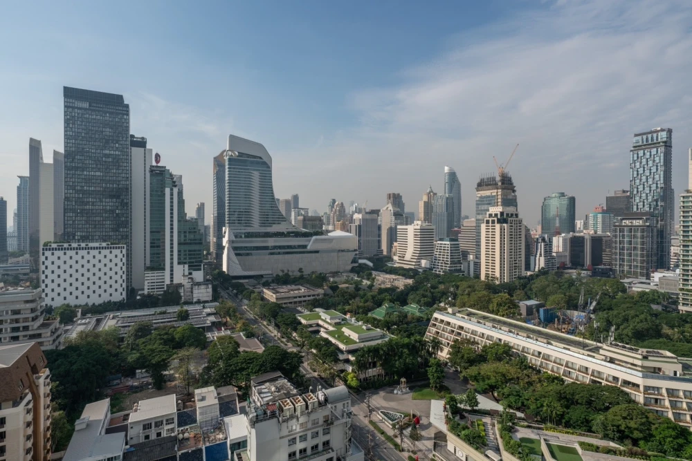 ✨ Premium Luxury Condo for Rent - High Floor with Unblocked Central Embassy View ✨ Life One Wireless