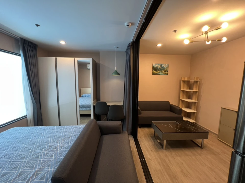 🔥 Cheap new condo for rent, Regent Home Wutthakat, beautiful room, pool view