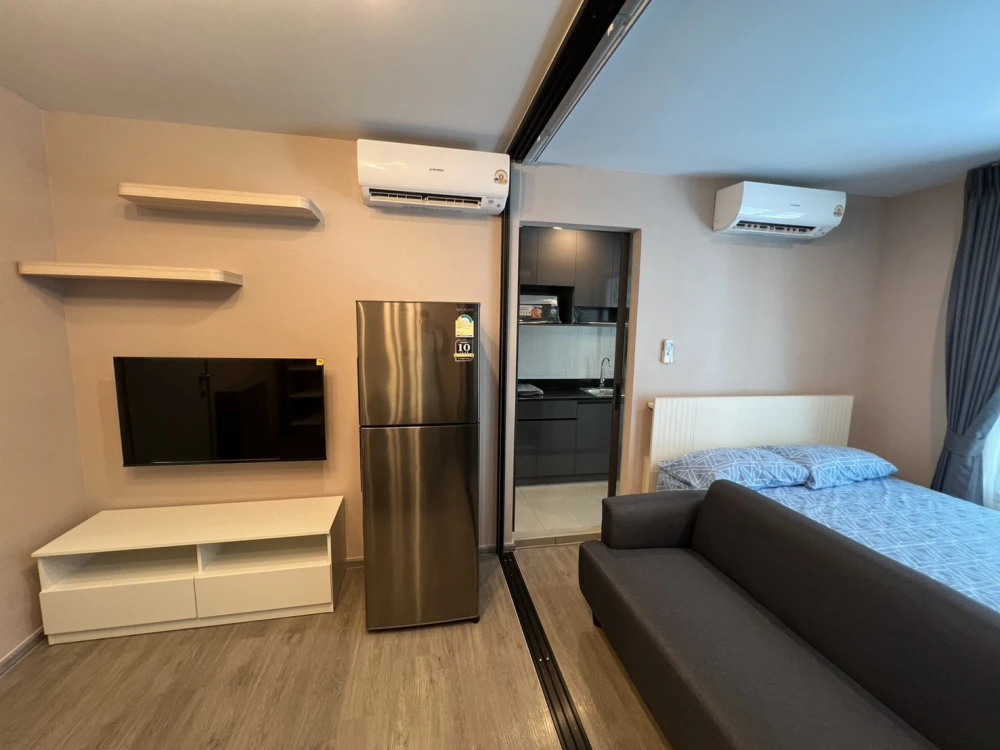 🔥 Cheap new condo for rent, Regent Home Wutthakat, beautiful room, pool view