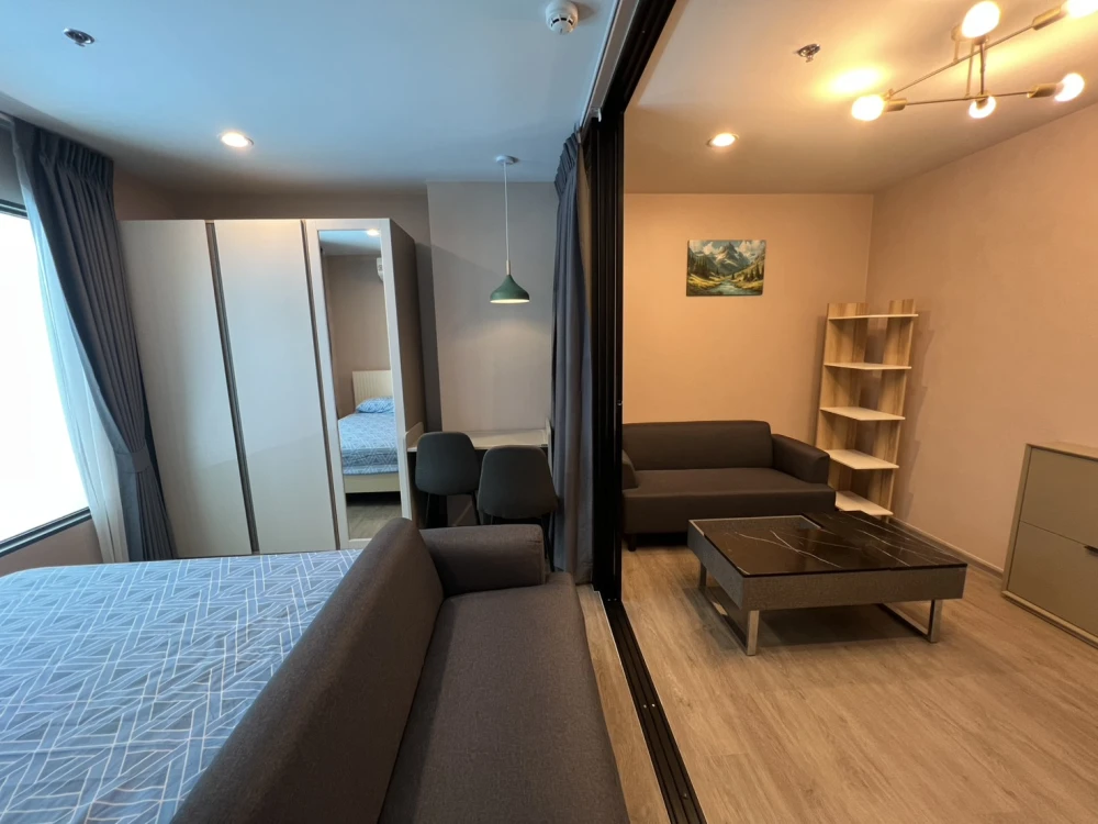 🔥 Cheap new condo for rent, Regent Home Wutthakat, beautiful room, pool view