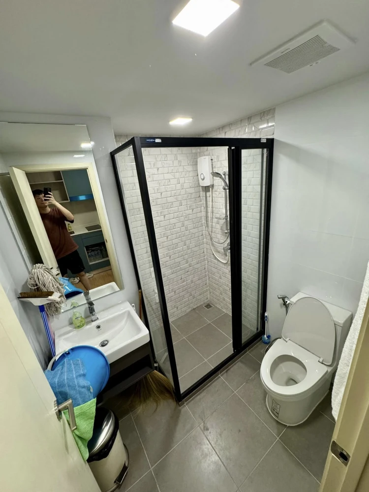 ให้เช่า Atmoz Kanaal Rangsit ห้องพร้อมอยู่  เฟอร์นิเจอร์ + เครื่องใช้ไฟฟ้า ครบ มาแต่ตัวเข้าอยู่ได้เลย!!!
