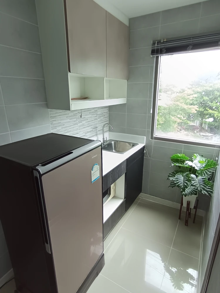 B Campus Prachachuen for rent, 2 bedrooms, 1 bathroom, very big room, very natural view You can carry your bag in.