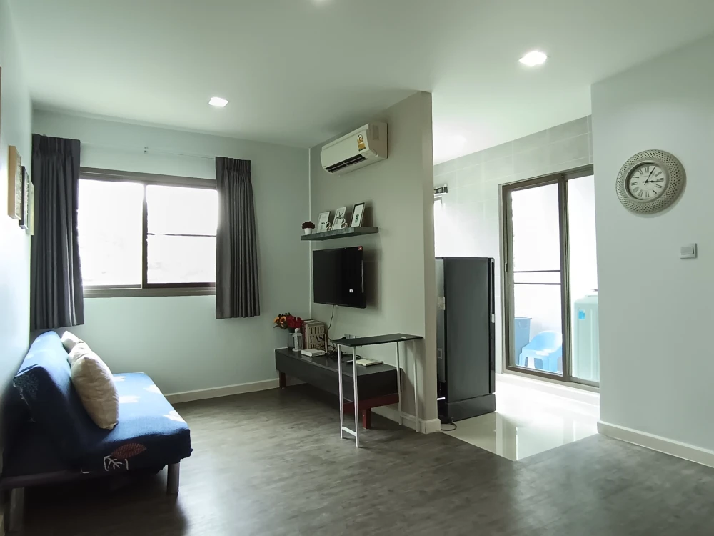 B Campus Prachachuen for rent, 2 bedrooms, 1 bathroom, very big room, very natural view You can carry your bag in.
