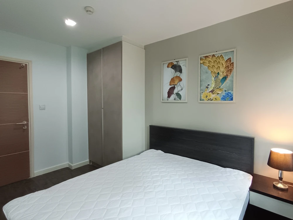 B Campus Prachachuen for rent, 2 bedrooms, 1 bathroom, very big room, very natural view You can carry your bag in.