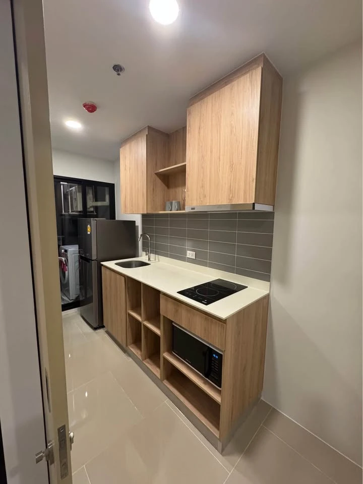 Condo for rent Chewathai Pinklao, ready to move in, complete facilities, hurry up and reserve now.