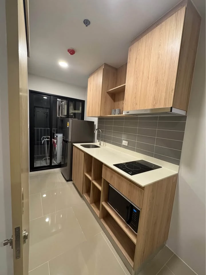 Condo for rent Chewathai Pinklao, ready to move in, complete facilities, hurry up and reserve now.