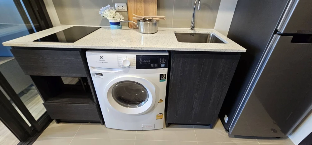 Condo for Rent  XT Huaikhwang ห้องน่าอยู่ สิ่งอำนวยความสะดวกครบครัน ราคาดี มาจองเลย