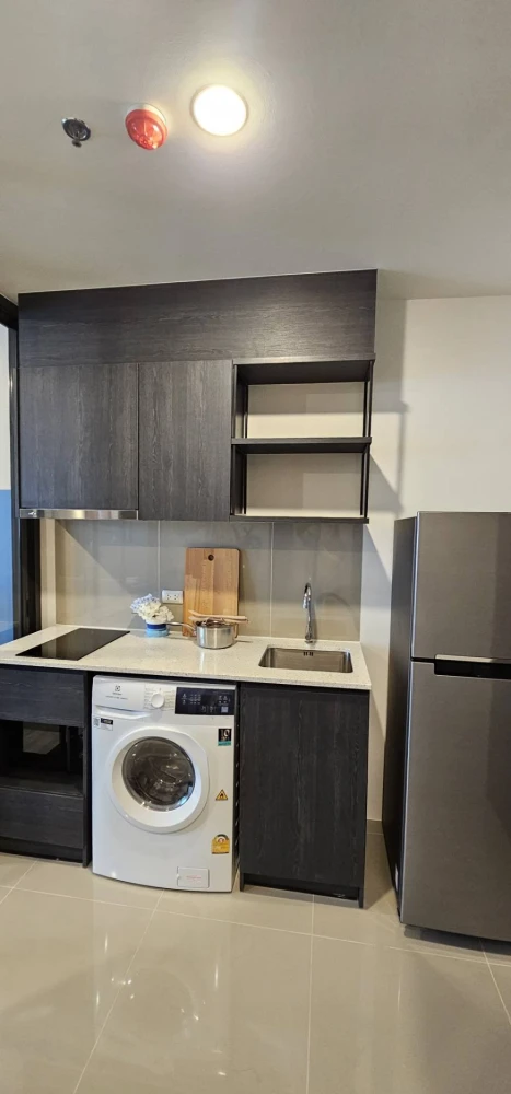 Condo for Rent XT Huaikhwang, nice room, full facilities, good price, come and reserve now.