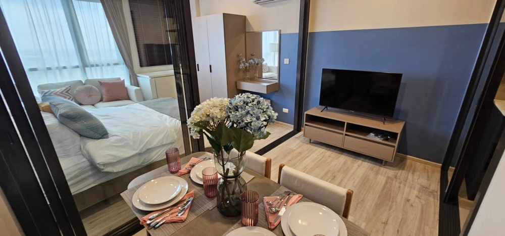 Condo for Rent XT Huaikhwang, nice room, full facilities, good price, come and reserve now.