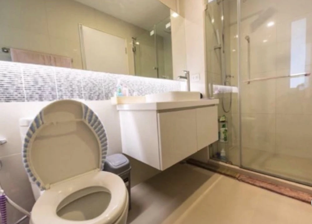 Condo for rent, lette Light Convent, ready to move in, fully furnished, spacious room, hurry and reserve now.