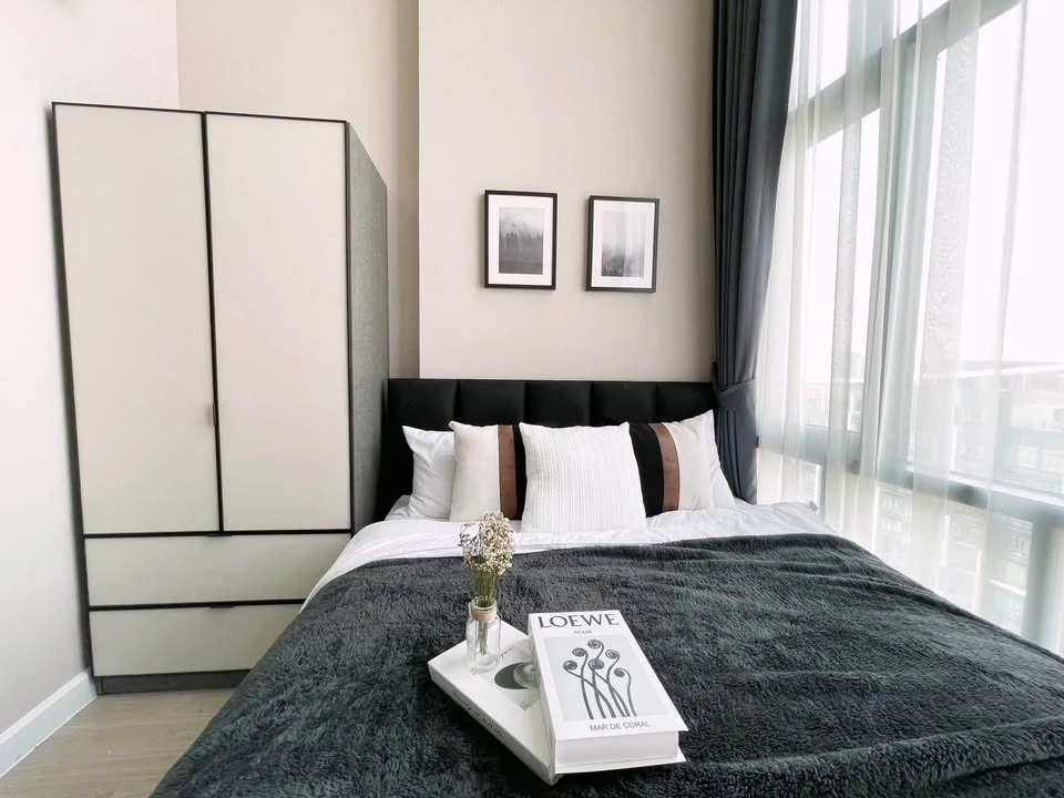 For rene Metro Sky ประชาชื่น ห้องแต่งน่าอยู่ มาพร้อมเฟอร์ เครื่องใช้ไฟฟ้าครบ พลาดแล้วจะเสียดาย