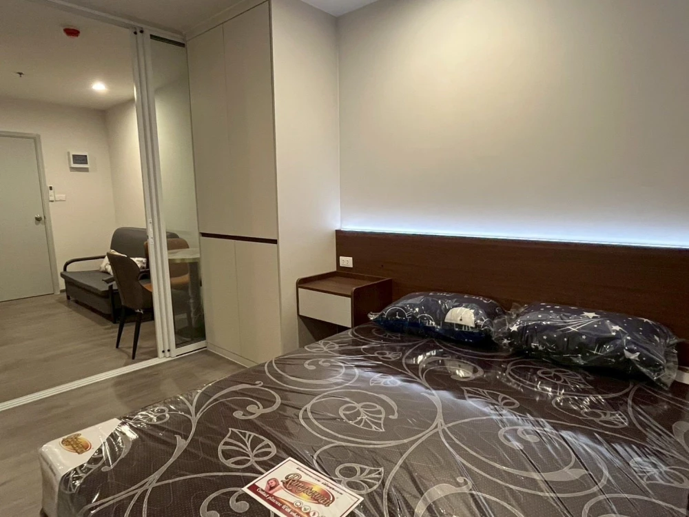 For rent: Regent Home Watthamat. The room is partitioned into separate areas and comes fully furnished with appliances. Book now before you miss this