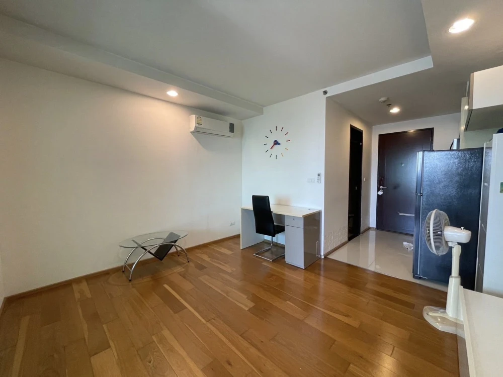 For rent Abstracts Phahonyothin Park ห้องกว้างขวาง ชั้น 30 ได้วิวสูง มาจองด่วนๆก่อนพลาด