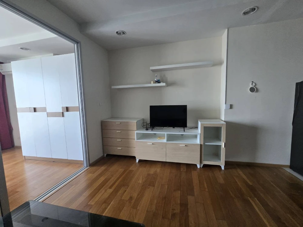 For rent Abstracts Phahonyothin Park, separate rooms, well-divided zones, good price, must hurry to reserve.