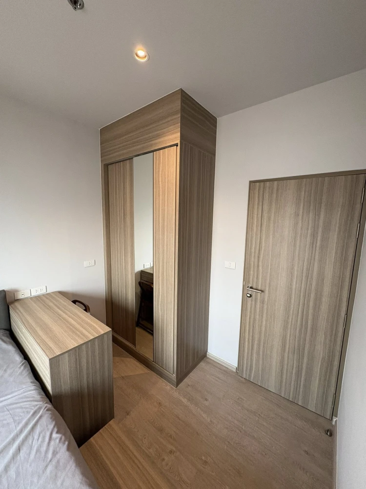 For rent: ALTITUDE UNICORN Sathorn-Tha Phra. Ready-to-move-in unit on the 23rd floor with a great view. Affordable price. Move in quickly, don't miss