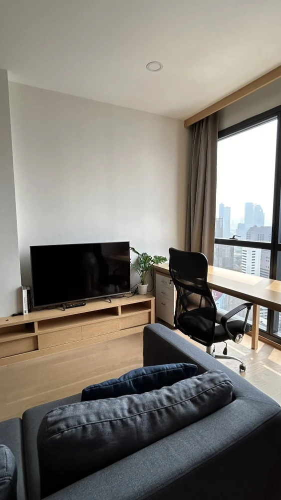 For rent Ashton chula-silom, beautiful room with a beautiful view, not blocked by the sun, not hot, convenient, complete in one place, hurry and book.