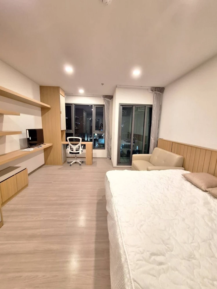 For rent  ASPIRE สุขุมวิท - พระราม 4 ชั้น 16 วิวสระว่ายน้ำ ทำเลเริ่ดเวอร์ น่าจองสุดๆ