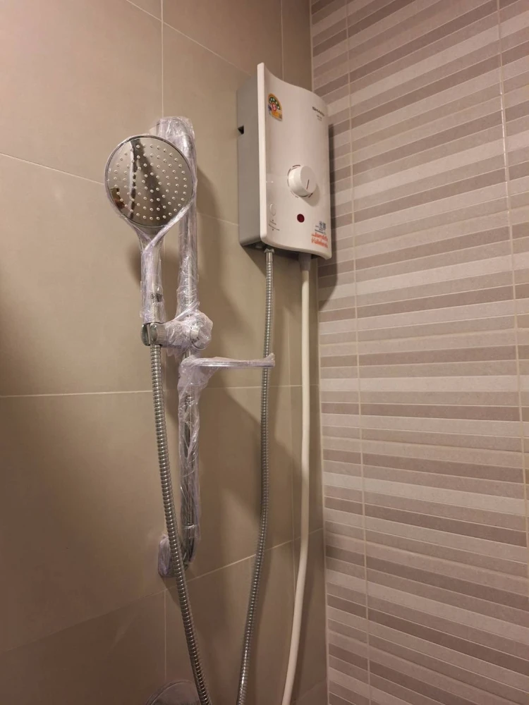 For rent  ASPIRE สุขุมวิท - พระราม 4 ชั้น 16 วิวสระว่ายน้ำ ทำเลเริ่ดเวอร์ น่าจองสุดๆ