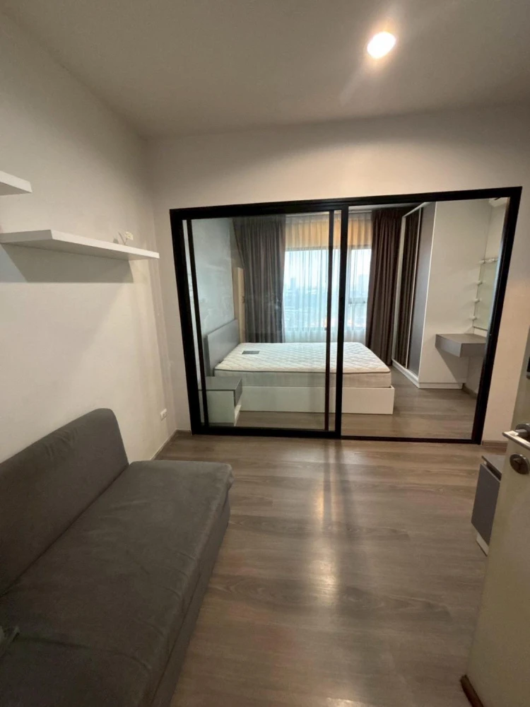 For rent Aspire Sathorn-Taksin (Copper Zone) Ready to move in room, complete in one place, hurry and reserve now.