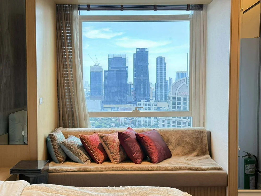 For rent Athenee Residence ห้องมุมมีความเป็นส่วนตัว พื้นที่ใช้สอยเยอะ บอกเลยว่าคุณต้องรีบจอง