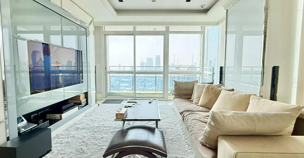 For rent Athenee Residence ห้องมุมมีความเป็นส่วนตัว พื้นที่ใช้สอยเยอะ บอกเลยว่าคุณต้องรีบจอง