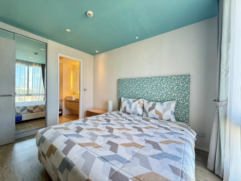 For rent Atlantis Condo Resort Pattaya, spacious room, lots of usable space, if you don't book, you'll regret it.
