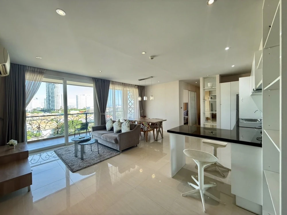 For rent Atlantis Condo Resort Pattaya, spacious room, lots of usable space, if you don't book, you'll regret it.