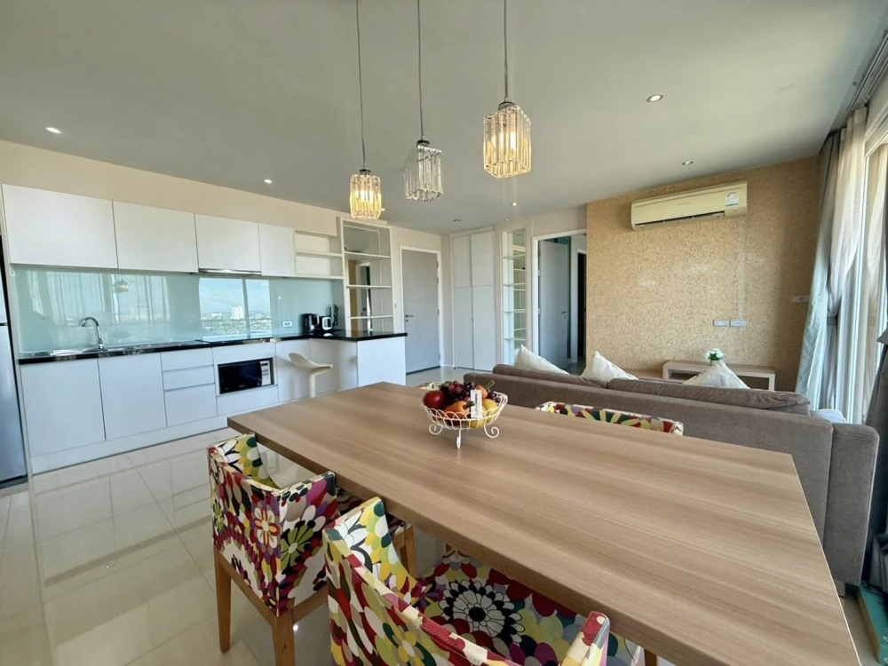 For rent Atlantis Condo Resort Pattaya, spacious room, lots of usable space, if you don't book, you'll regret it.