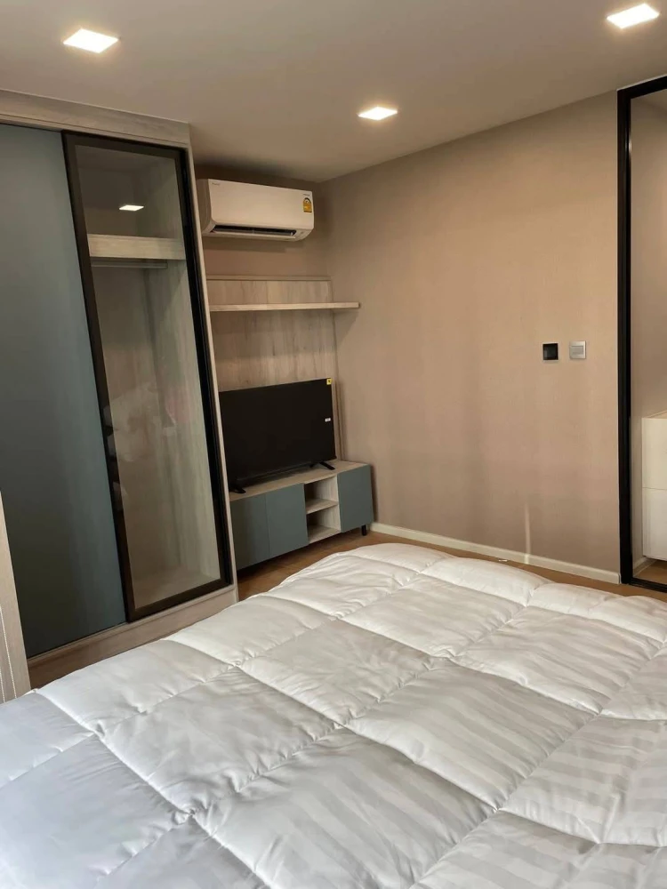 For rent Atmoz Kanaal Rangsit, a nice room, 3rd floor, pool view, everything is here, hurry up and reserve it, don't miss it.