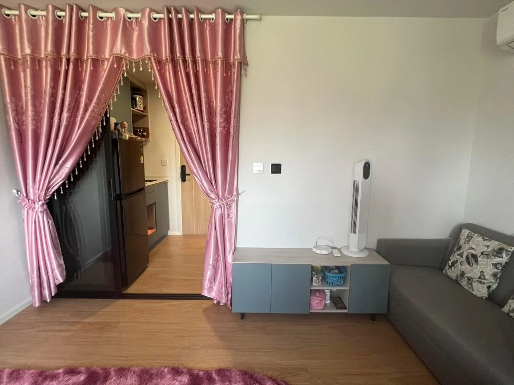 For rent Atmoz Kanaal Rangsit, a beautifully decorated room with complete facilities. Hurry and reserve now.