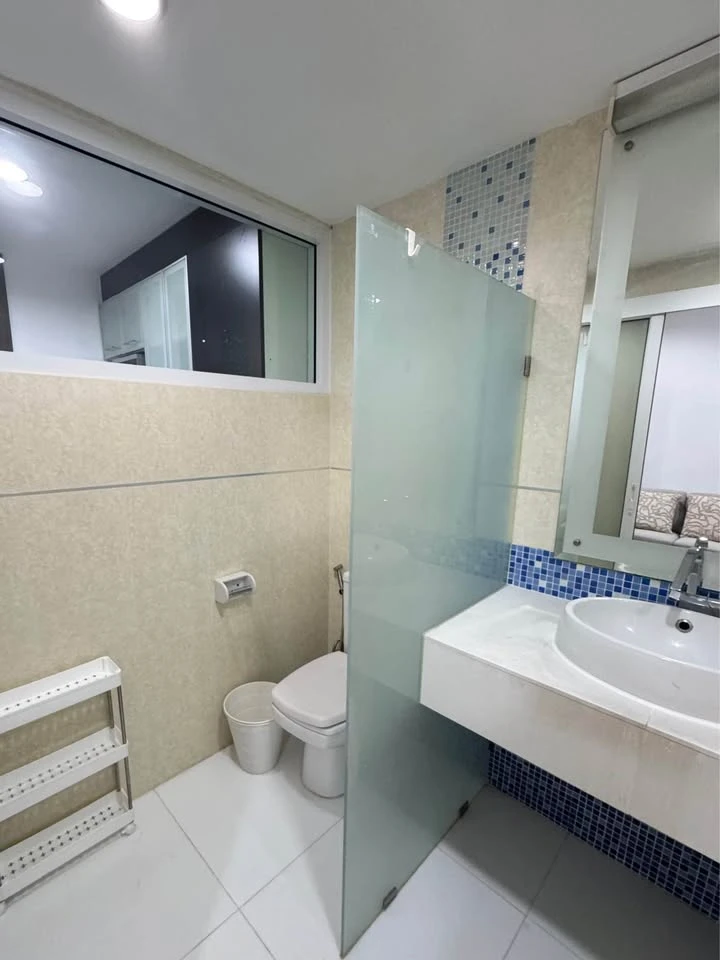 For rent Bangkok Horizon Ramkhamhaeng, a nice room with complete facilities. Hurry and book now.