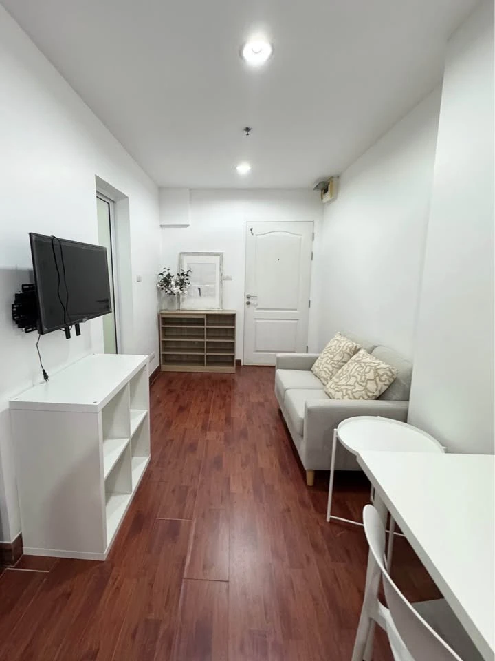 For rent Bangkok Horizon Ramkhamhaeng, a nice room with complete facilities. Hurry and book now.