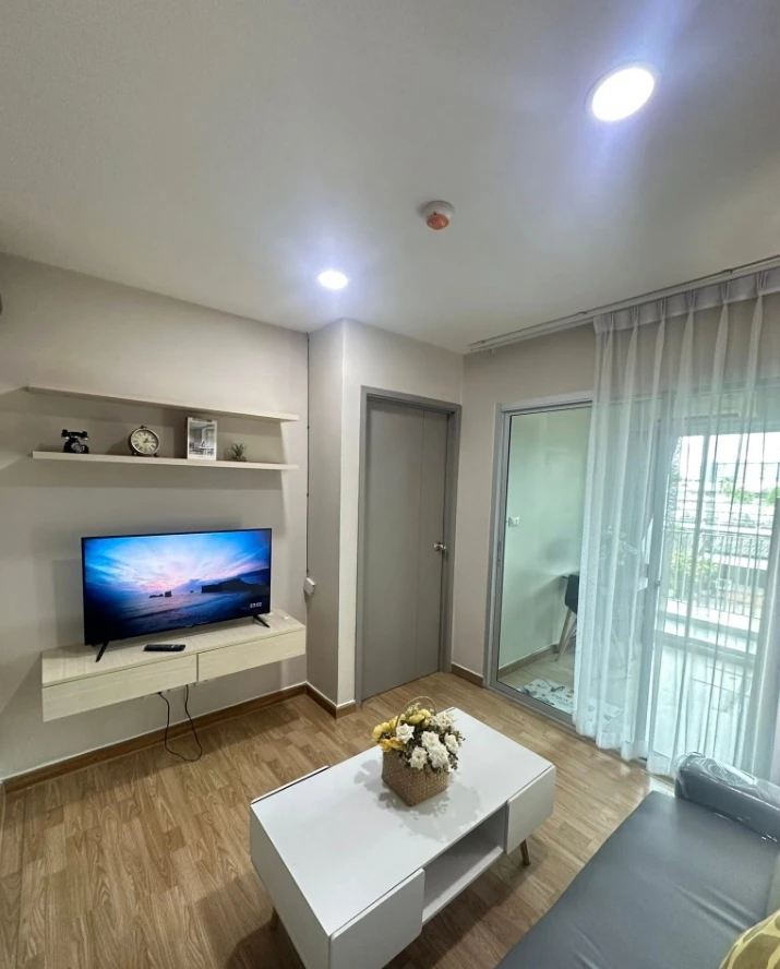 For rent Be Condo Paholyothin, a comfortable room, complete in one place, just drag your bag and move in. Don't miss out.