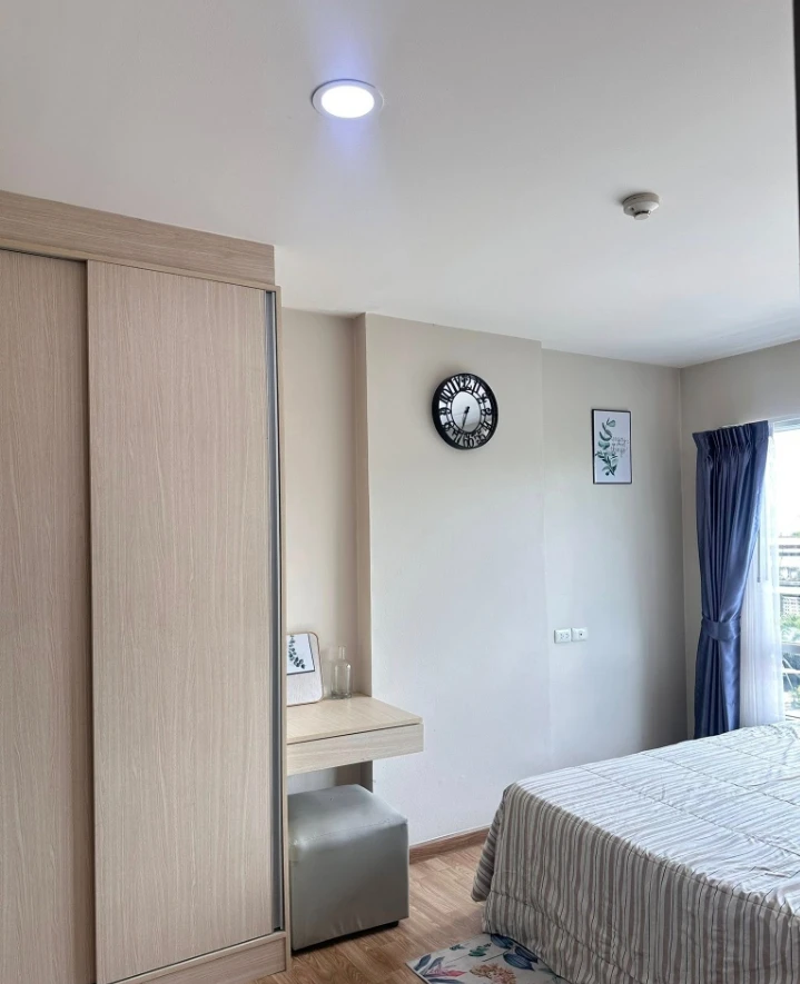 For rent Be Condo Paholyothin, a comfortable room, complete in one place, just drag your bag and move in. Don't miss out.