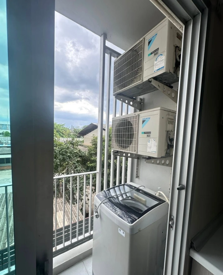 For rent Be Condo Paholyothin, a comfortable room, complete in one place, just drag your bag and move in. Don't miss out.