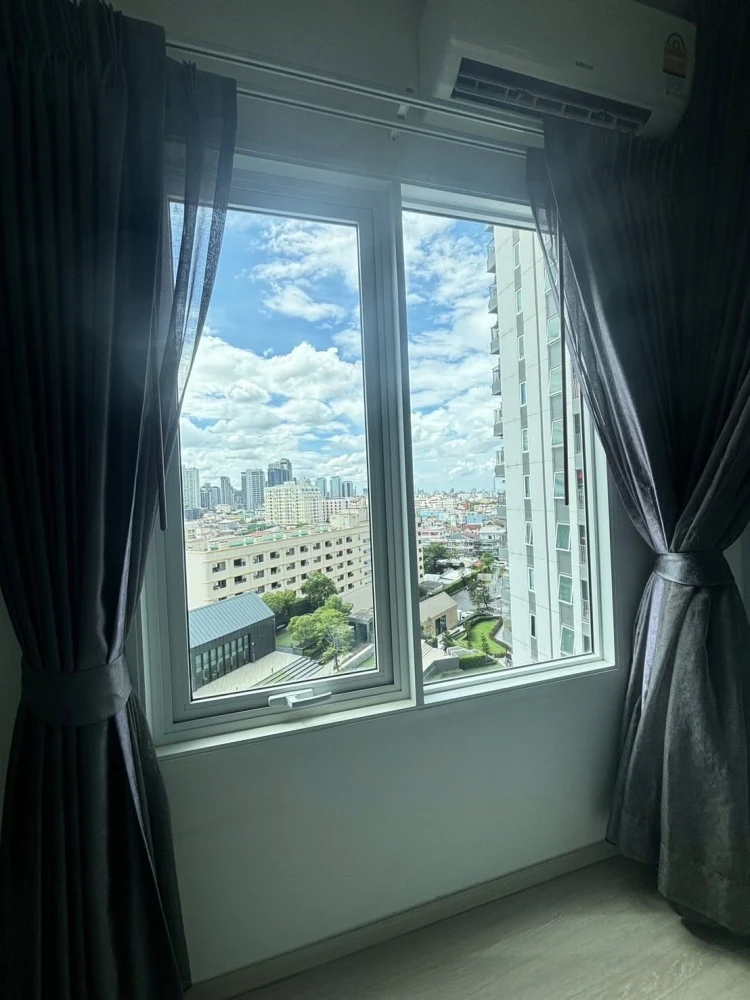 For Rent: Chapter One Eco Ratchada-Huai Khwang, 1 bedroom, 9th floor. Great height, great price! Book now, don't wait!